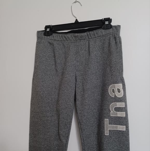 Aritzia Tna Grey Sweatpants - Picture 2 of 8